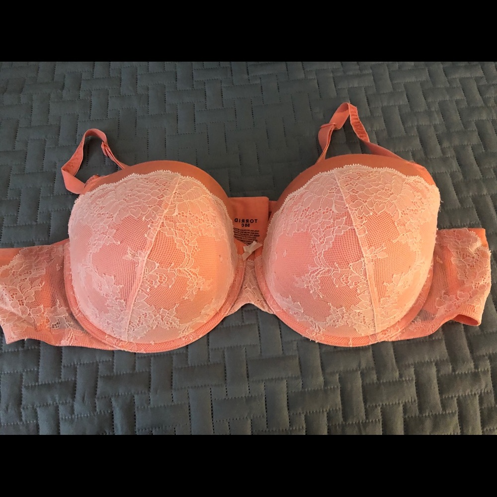 Torrid 50C bra